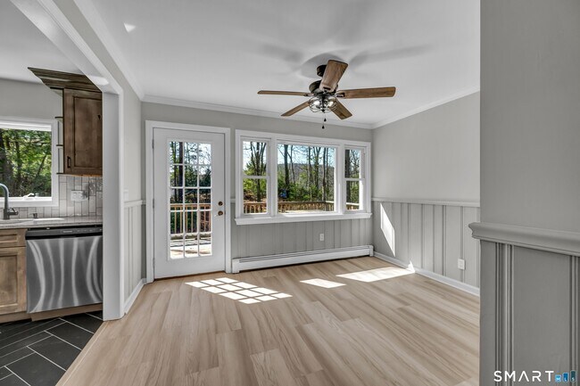 Building Photo - 240 Great Plain Rd