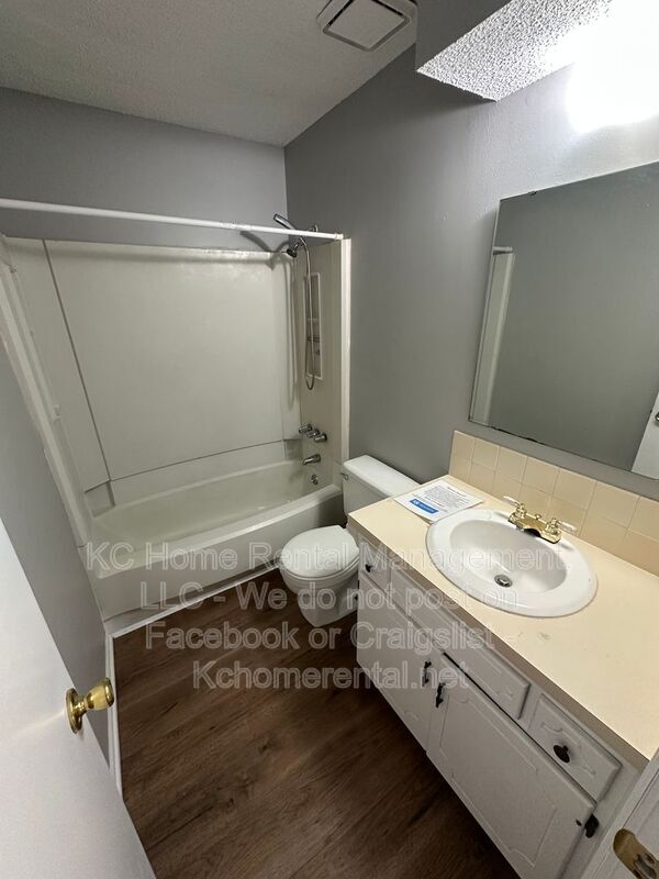 Building Photo - 838 Saddlewood St