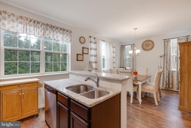 Building Photo - 49 Creekside Wy