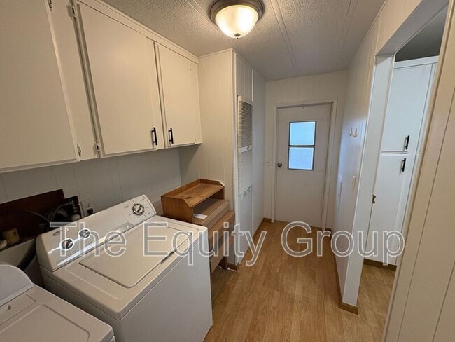 Building Photo - 26521 Rd 100