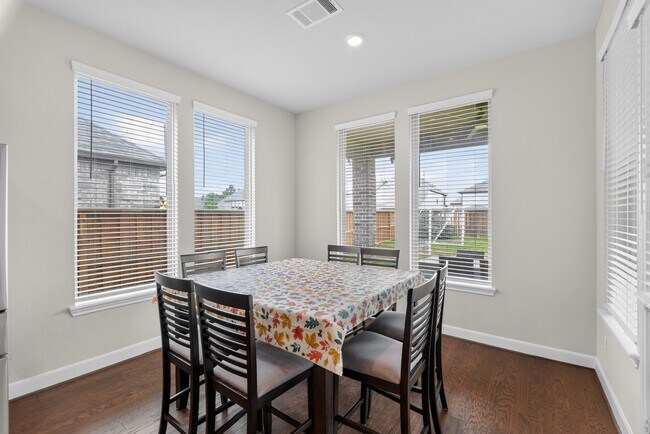 Building Photo - 8110 Copper Rock Dr