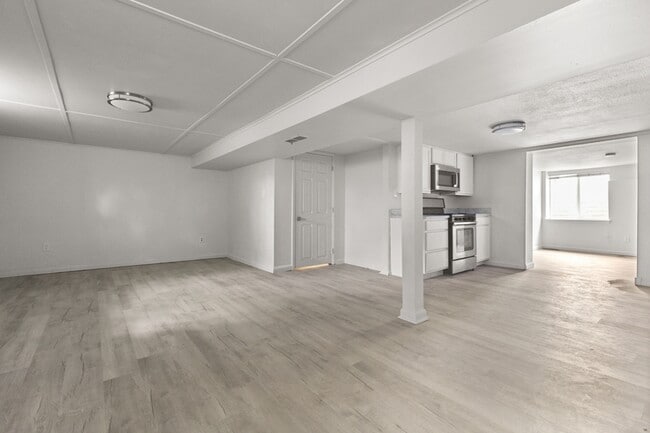 Building Photo - 4757 S Jason St