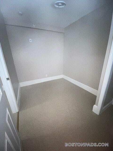 Building Photo - 66 Batchelder St