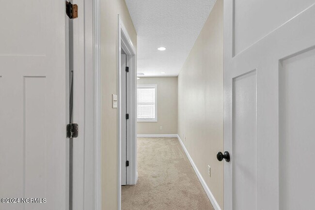 Building Photo - 201 Kenan Lp