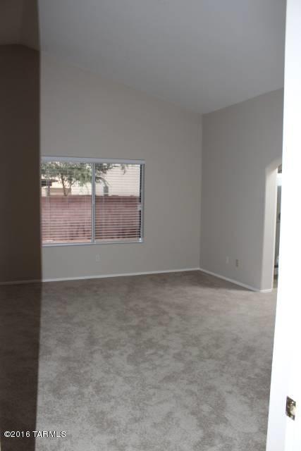 Building Photo - 7254 W Maple Ridge Dr