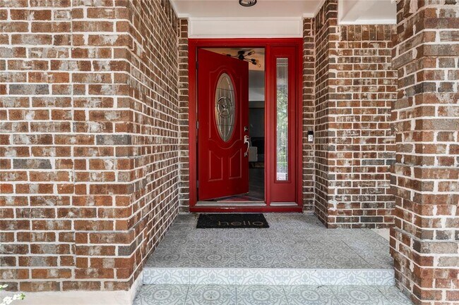 Building Photo - 2408 Shiloh Dr