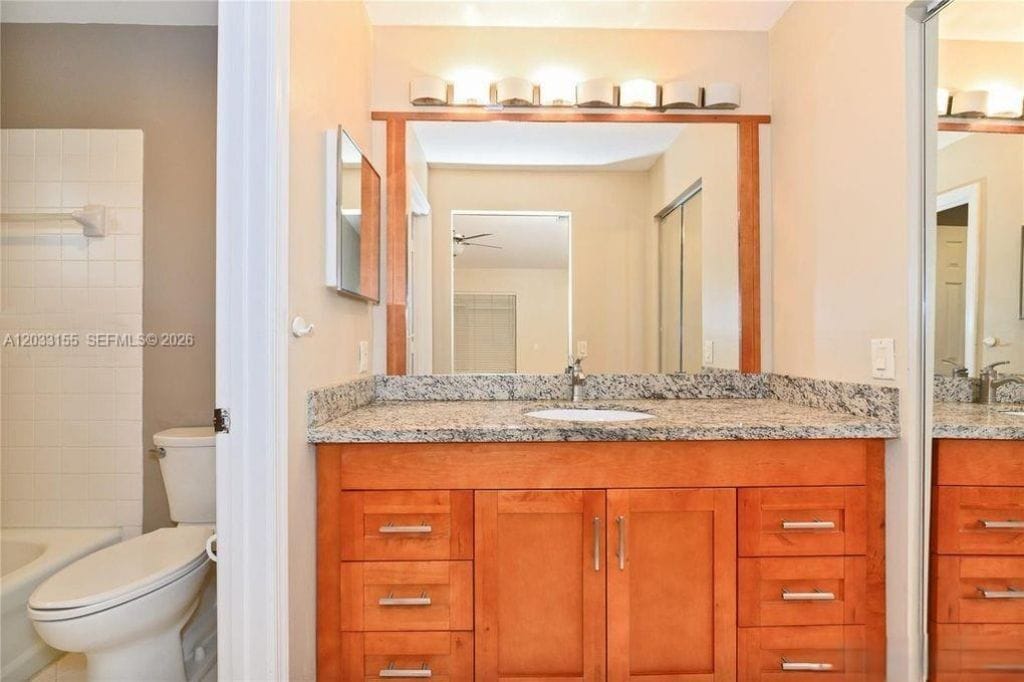 Building Photo - 1530 Canary Island Dr