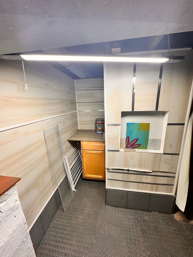 Building Photo - 1240 S 17th St