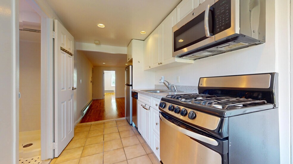 Building Photo - 3 Centre Market Pl