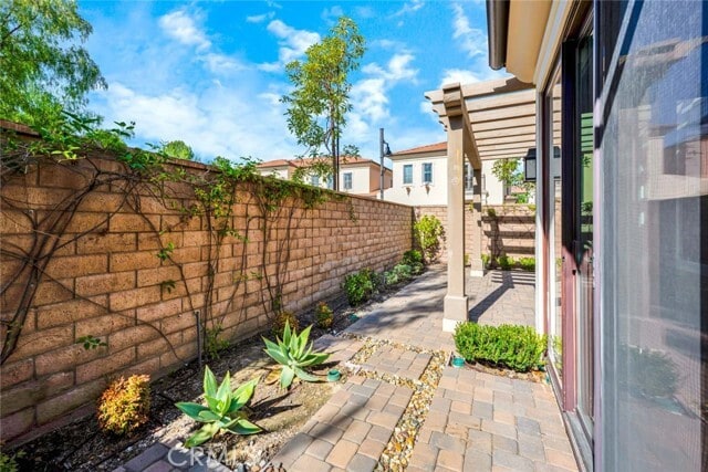 Building Photo - 115 Rodeo