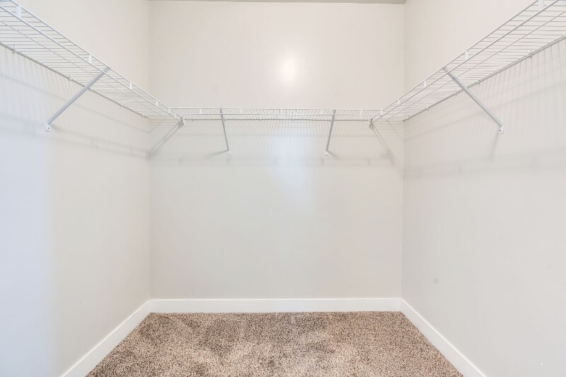 Building Photo - 1747 N Exchange Park Rd