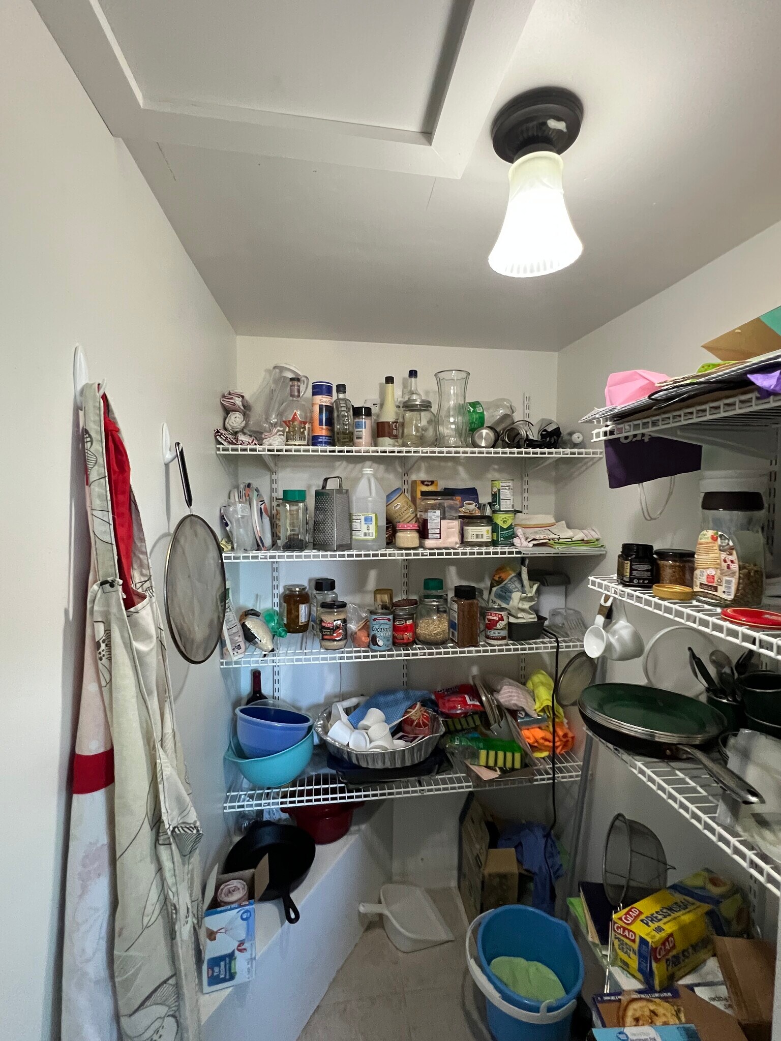 Large Walk-in Pantry - 2145 Via Sonora