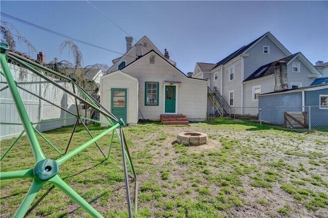 Building Photo - 314 Florida Ave