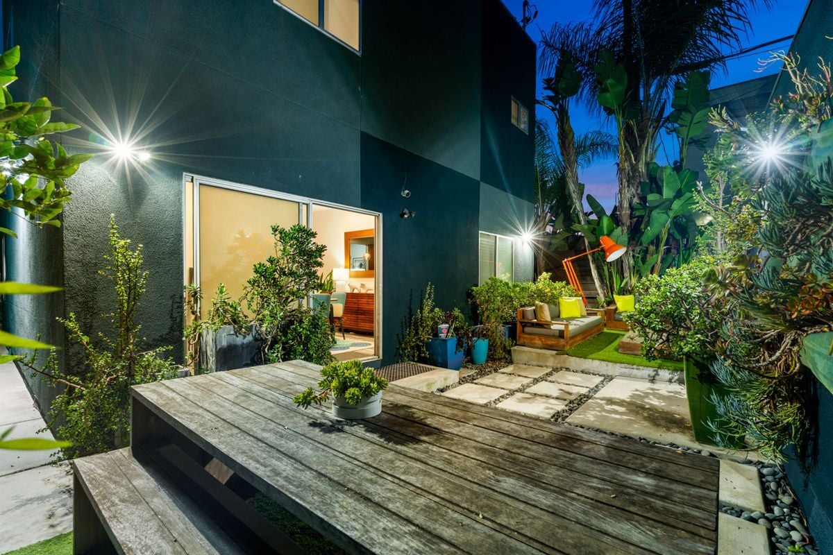 Building Photo - 1928 Howard Ave