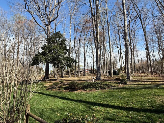 Building Photo - 6113 Tamannary Dr