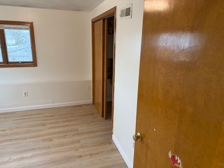 Building Photo - 97 Mill St