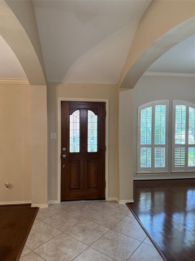 Building Photo - 6914 Sunflower Grove Dr