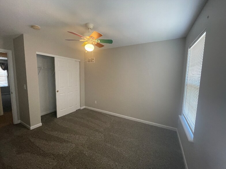 Building Photo - 125 Sophie Ln