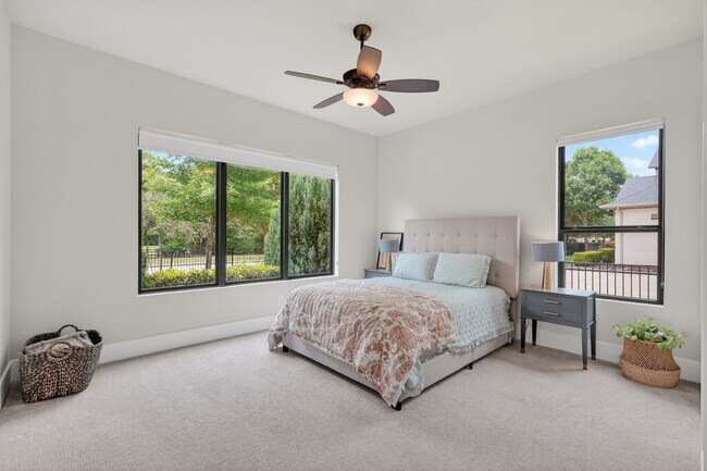 Building Photo - 10561 Lake Palmetto Dr