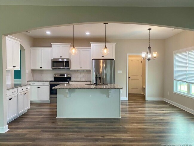 Building Photo - 3117 Hunting Lodge Rd