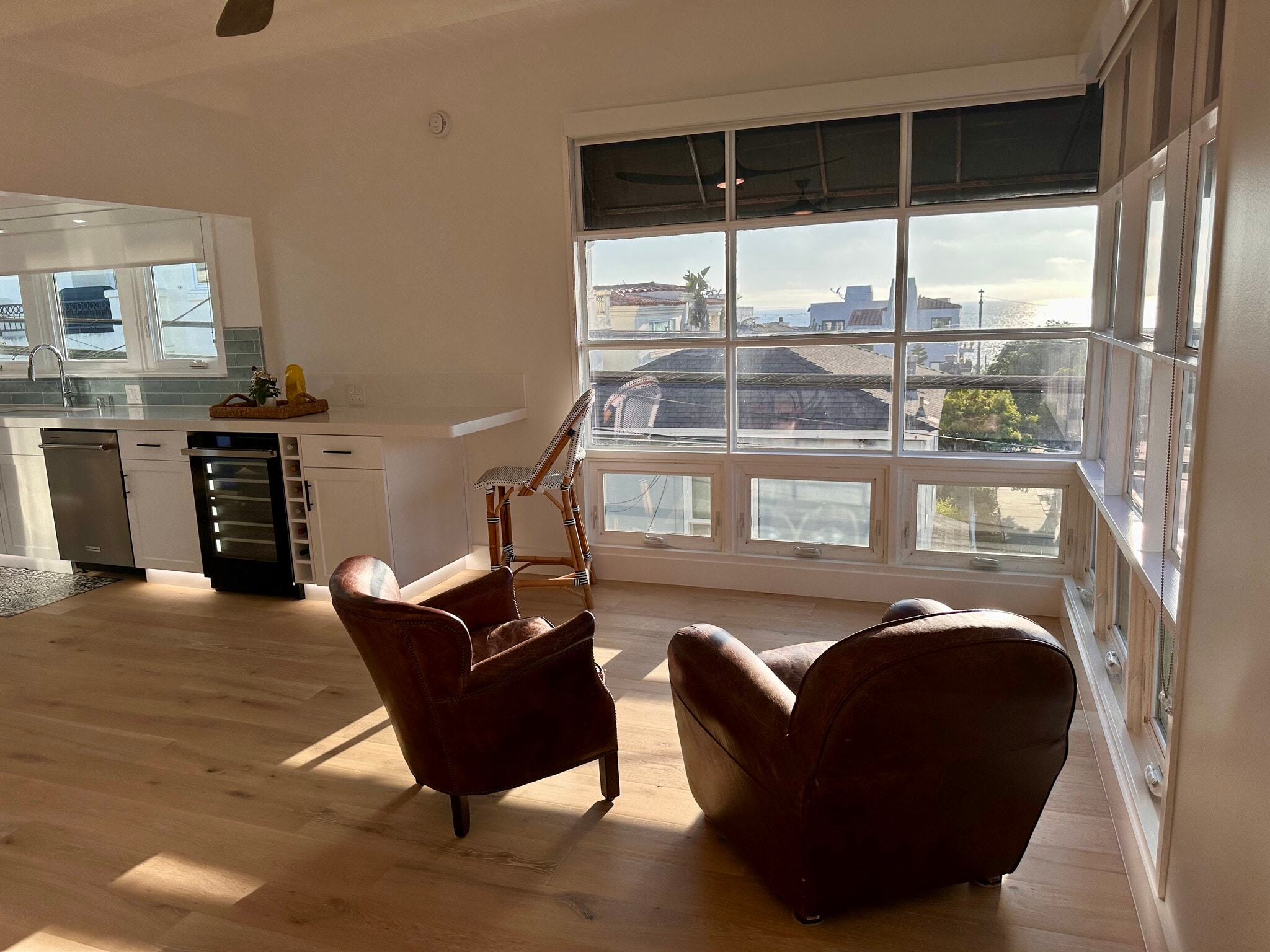 Building Photo - 316 1st St