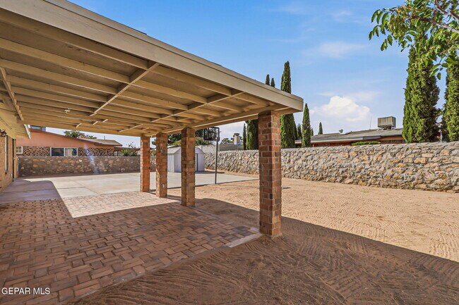 Building Photo - 11189 Ebb Tide Dr