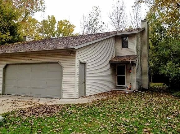 Building Photo - 2043 Hilltop Dr