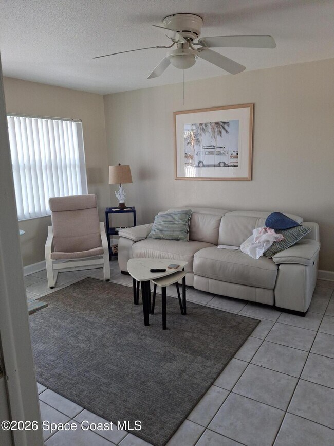 Building Photo - 7165 Ridgewood Ave