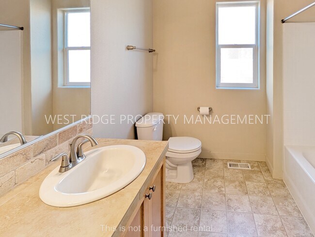 Building Photo - 13655 SW King Lear Way