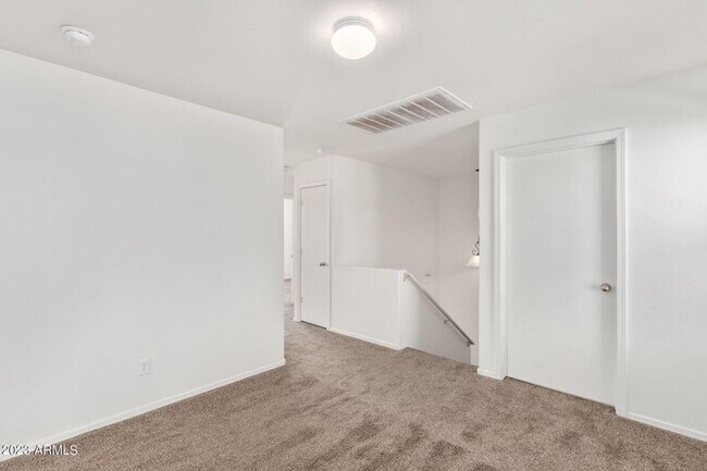 Building Photo - Spacious 3 bed, 2.5 bath in Maricopa