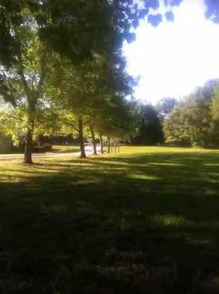 Building Photo - 176 Schools Dr