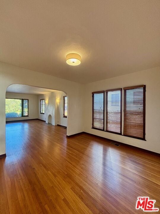Building Photo - 2439 W Silver Lake Dr