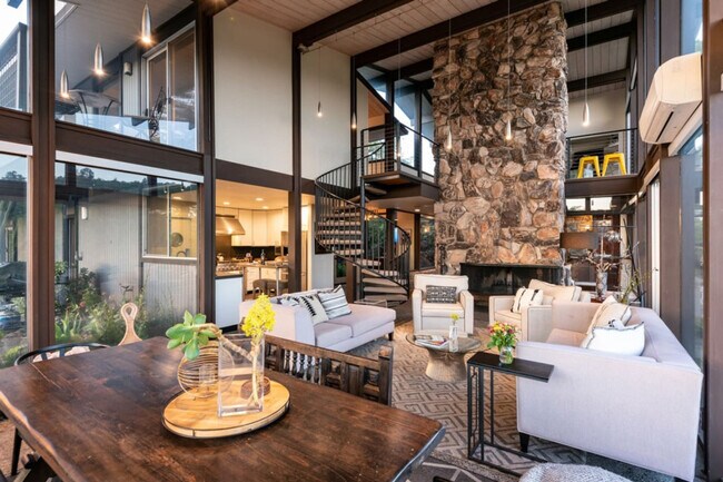 Building Photo - 17389 Mallard Dr