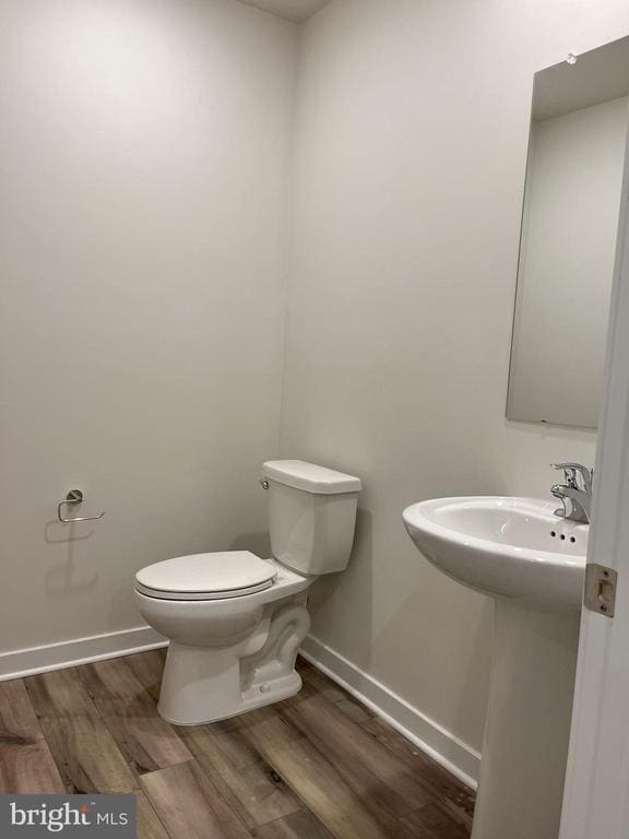 Building Photo - 305 Nickel Ln