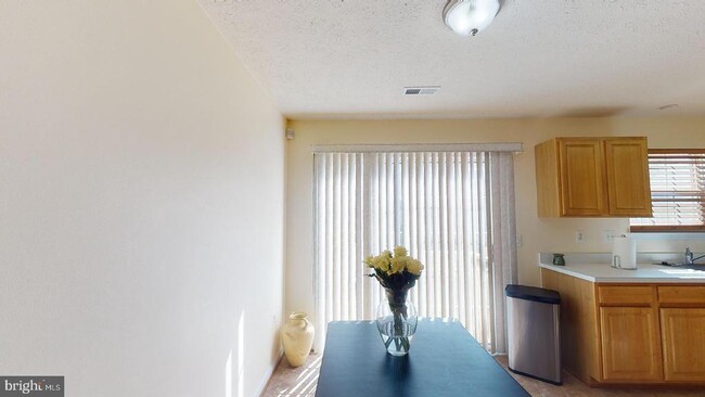 Building Photo - 12021 Calico Woods Dr