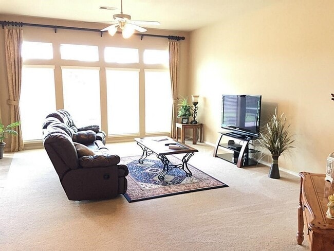 Building Photo - 1602 Eden Meadows Dr