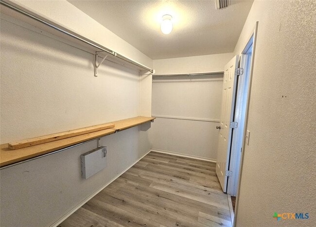 Building Photo - 1715 Mountain Brook