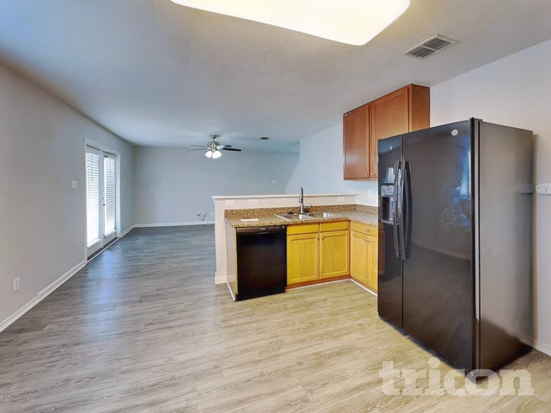 Building Photo - 9939 Amber Breeze