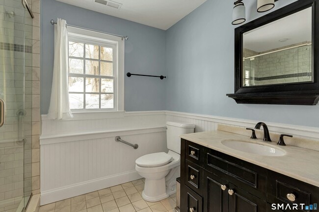 Building Photo - 19 Robin Hood Ln