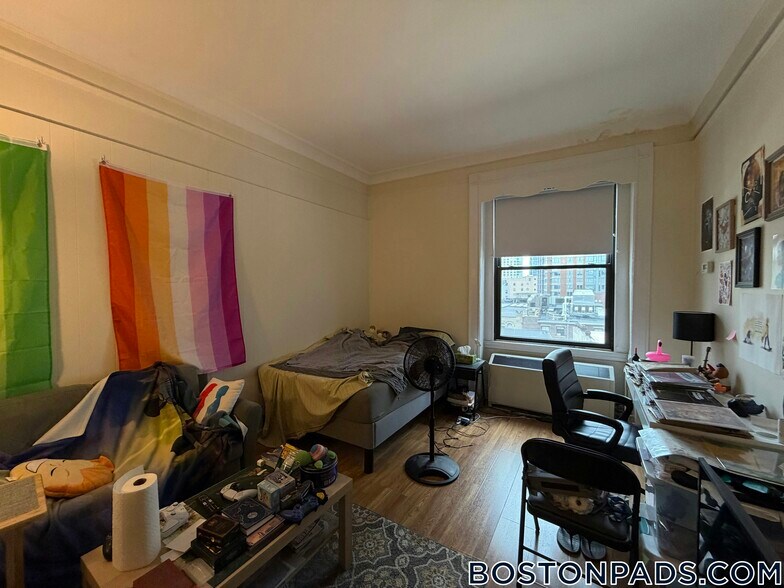 Building Photo - 62 Boylston St