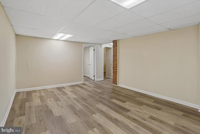 Building Photo - 901 Kenbrook Dr