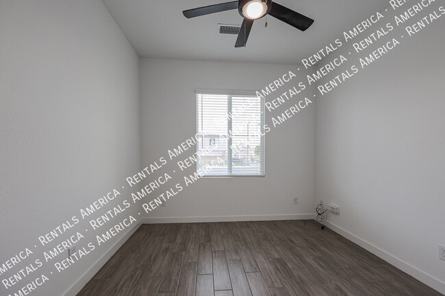 Building Photo - 1117 N Jay Pl