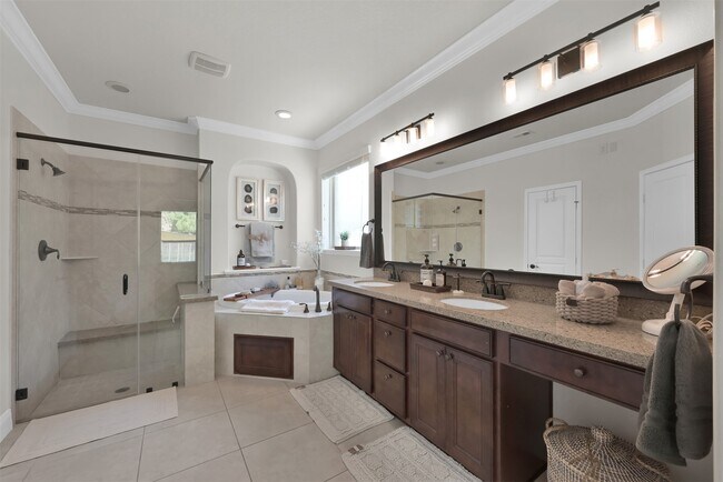 Building Photo - 98 Lindenberry Cir