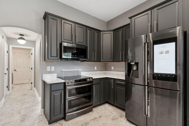 Building Photo - 14617 E Zachary Dr