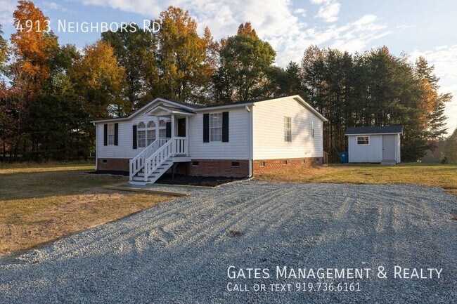 Building Photo - Quiet  Country Living