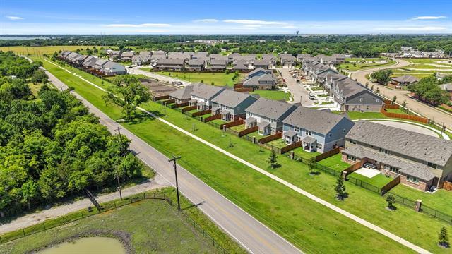 Building Photo - 1718 Zachary Ave