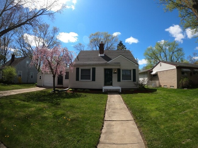 Primary Photo - 4 Bed 2 Bath Farmington Hills home for lease