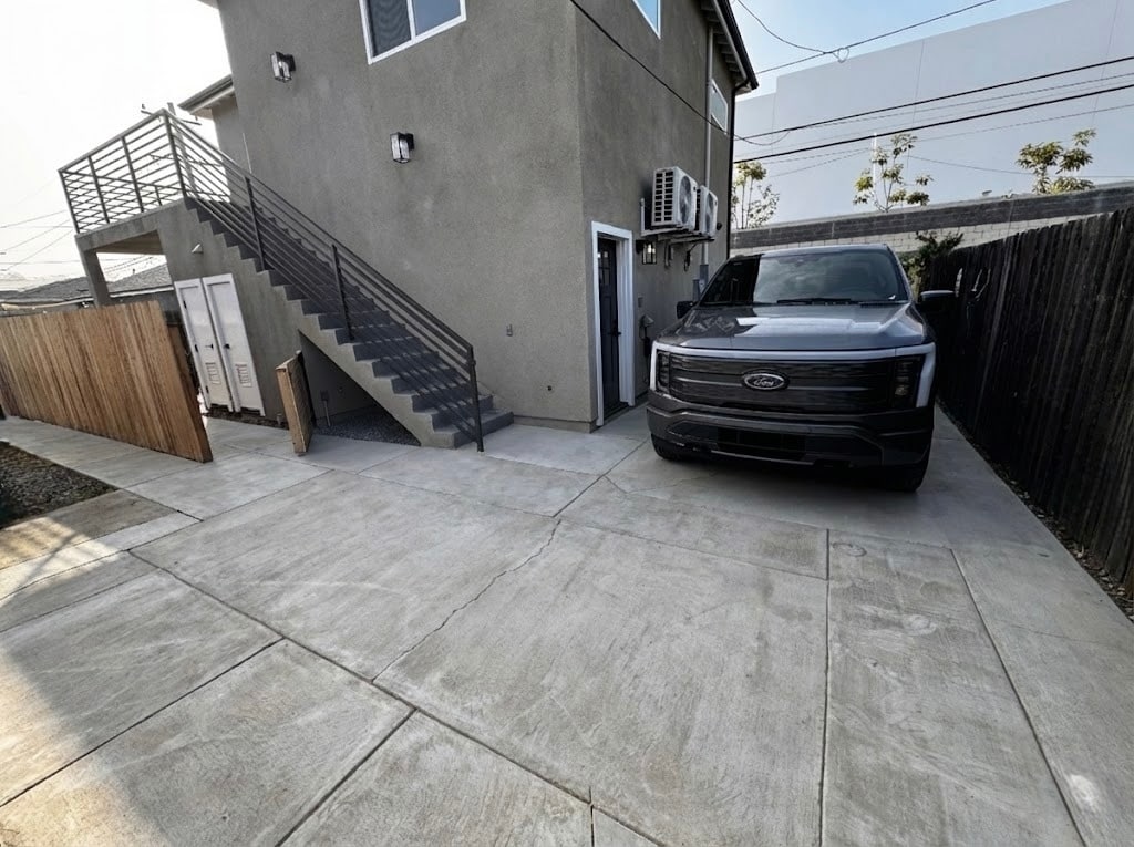 Building Photo - 2269 Euclid Ave