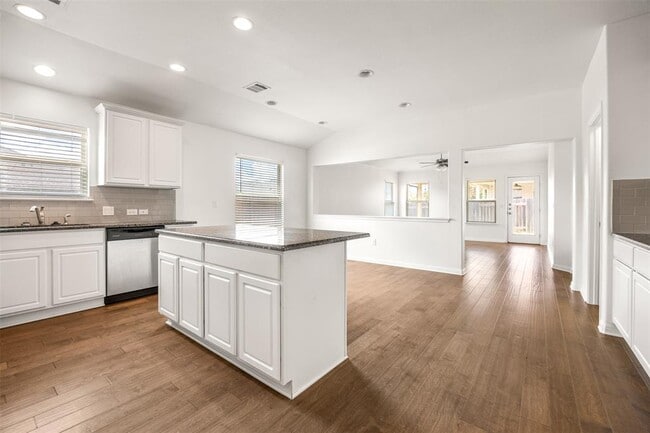 Building Photo - 601 Cortona Ln