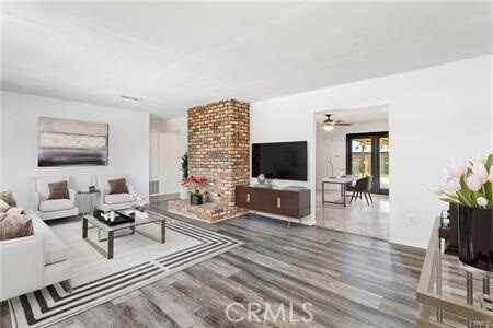 Building Photo - 19725 Mariposa Ave